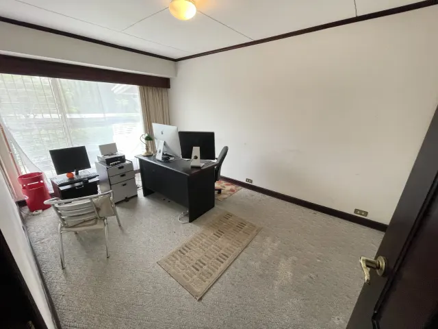 Casa con vistas y piscina privada en venta Escazu