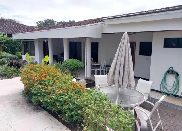 Para Venta Casa de una planta, con piscina