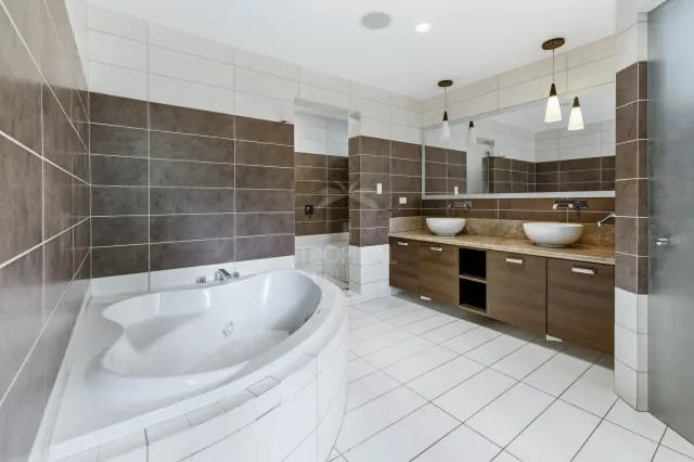 Residencia Contemporánea de Lujo en Venta en Piedades de Santa Ana con Vistas Espectaculares al Valle