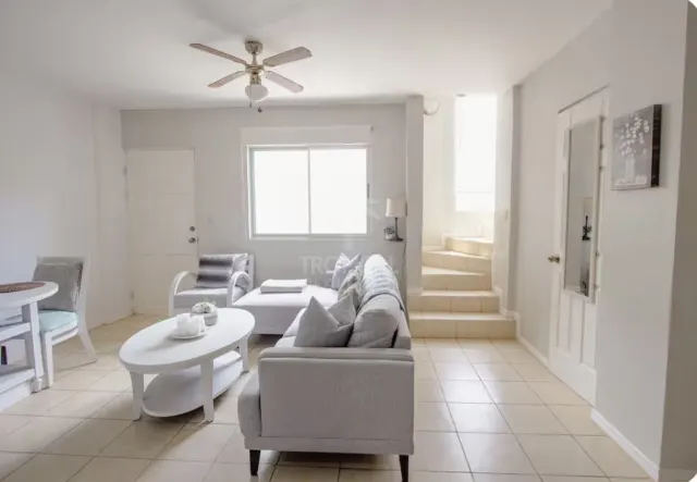 Condominio de Playa en Venta en Tamarindo – Elegancia Tropical a Pasos del Océano