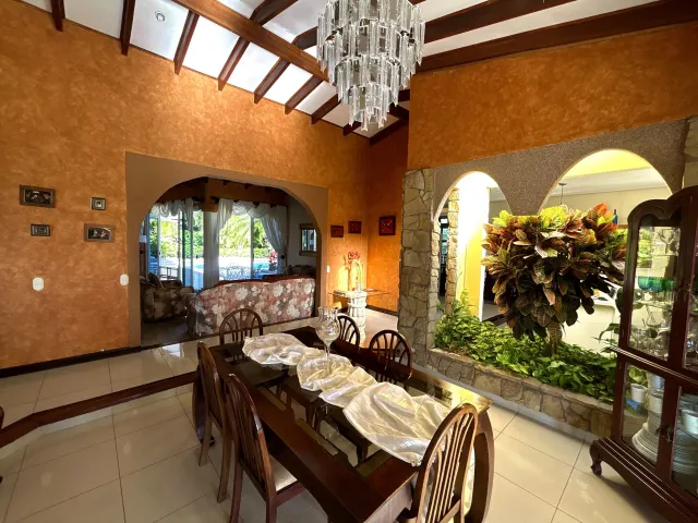 Casa en venta en Hacienda Los Reyes