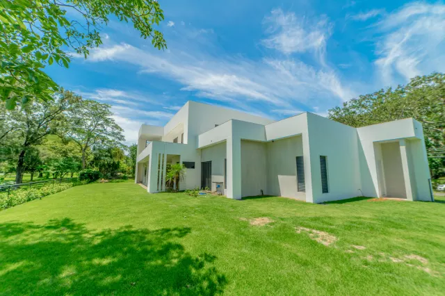 Casa de lujo en venta en La Guácima, Condominio Hacienda Los Reyes