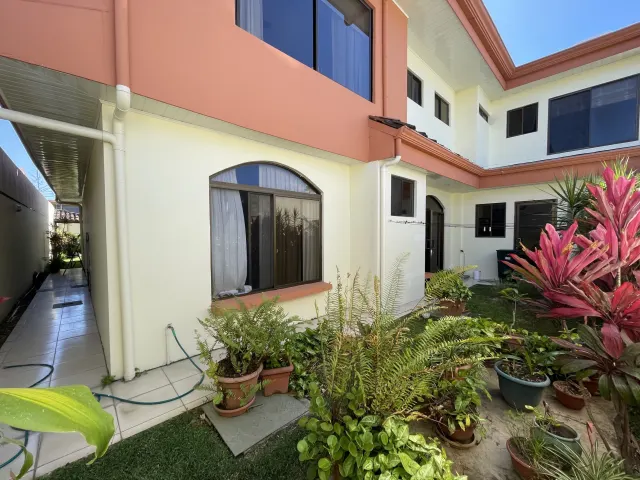 Bosques de Doña Rosa, casas