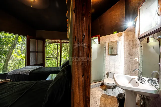 Exclusiva Finca con Vista al Lago y Volcán Arenal – BAJO CONTRATO
