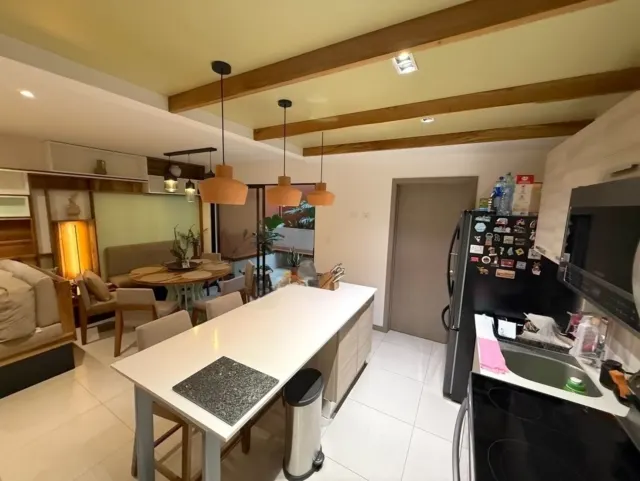 Casa Moderna de 3 Habitaciones en Escazú Urbano– Cerca de Multiplaza y Ruta 27 | $250,000 USD