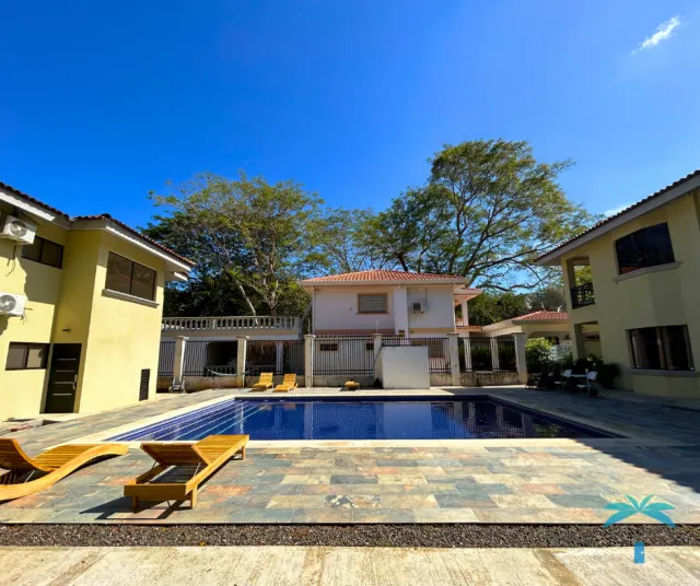 Encantadores Apartamentos en Venta cerca de Playa Hermosa, Guanacaste
