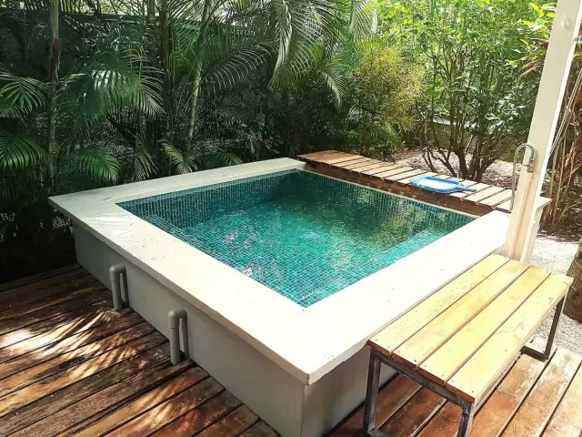 En Venta: Propiedad de Inversión Llave en Mano con 6 Lodges en Surfside Potrero