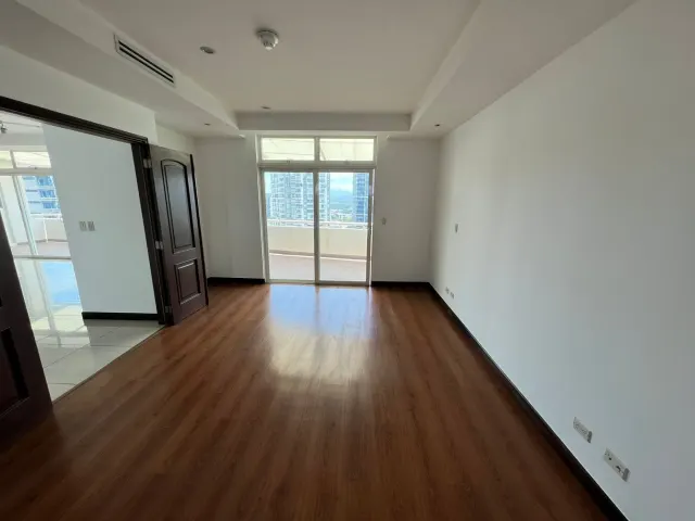 Se vende pent-house en torre en nunciatura - oportunidad única