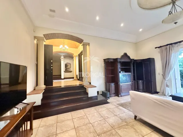 Villa Real casa en venta o alquiler