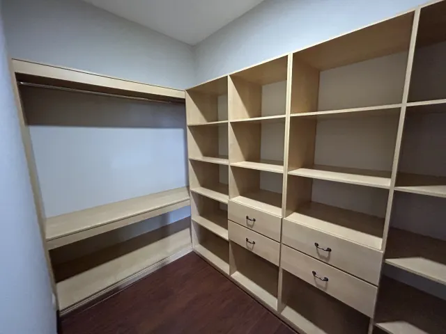 Se vende amplia casa en Condominio Villa Real