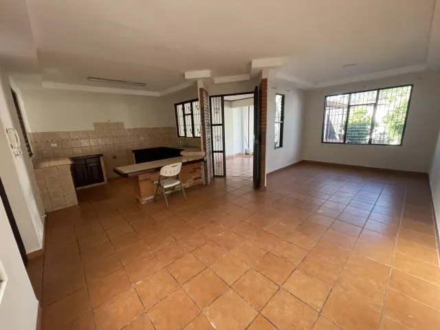 Casa de una planta en venta Ciudad Colon