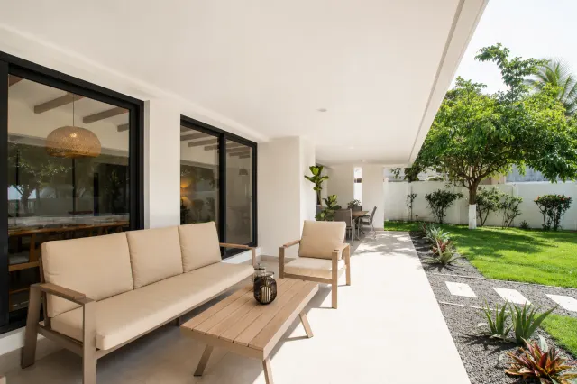 Una Villa Frente al Mar Donde el Lujo se Vive con Naturalidad