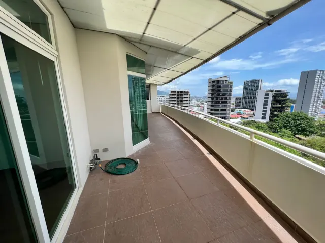 Se vende pent-house en torre en nunciatura - oportunidad única