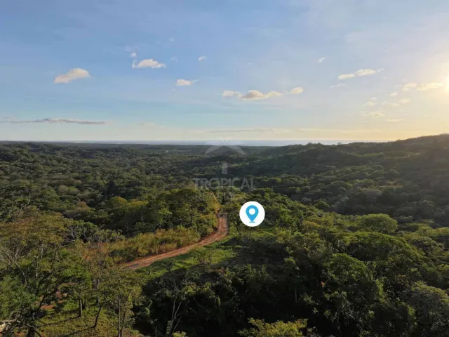 Lote con Vista Panorámica al Océano en Altos de Paraíso – Construya su Refugio en Guanacaste