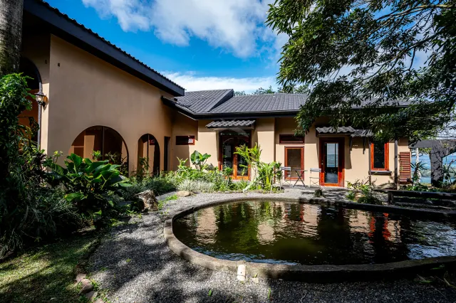 Exclusiva Finca con Vista al Lago y Volcán Arenal – BAJO CONTRATO