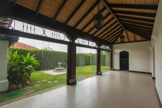 Casa en venta alquiler Bosques de Lindora, Santa Ana