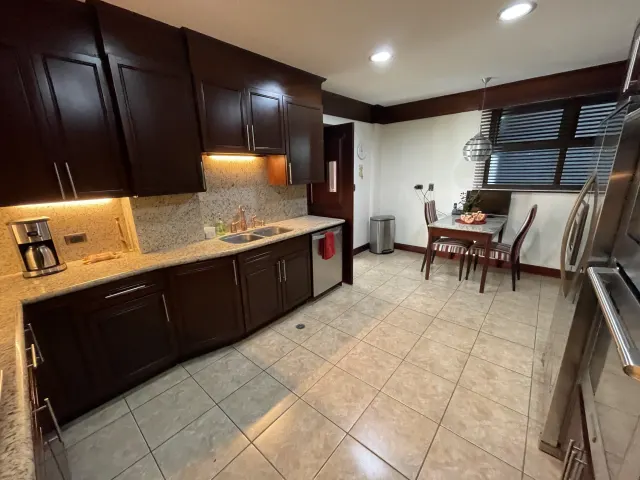 Elegante apartamento en venta Escazu Trejos Montealegre