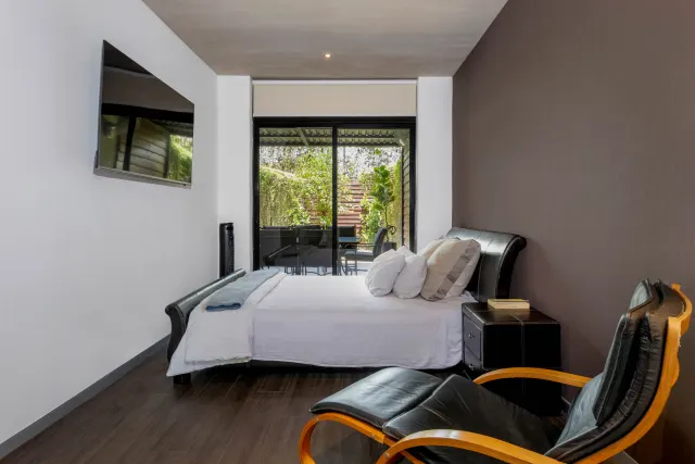 Apartamento Moderno con Jardín Privado en Arborea Flats, Santa Ana