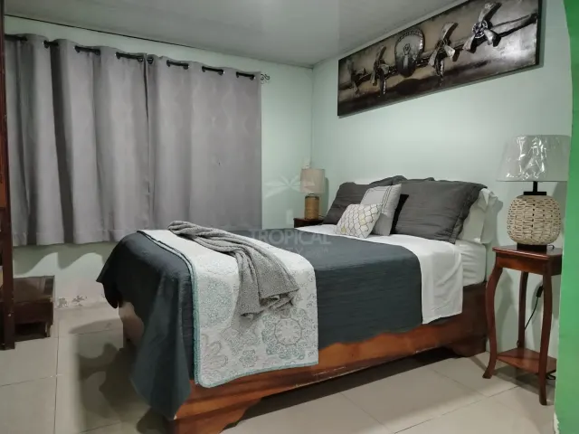 Propiedad con 2 Casas y Vistas a las Montañas – Excelente Potencial para Airbnb, Hospedaje o Retiro Vacacional