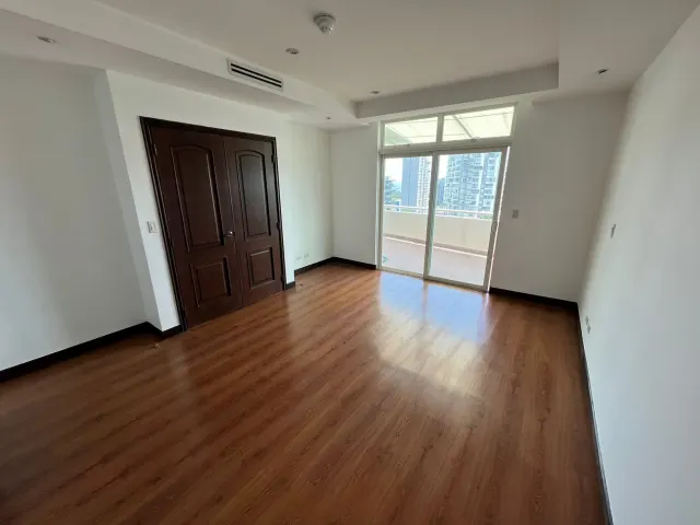 Se vende pent-house en torre en nunciatura - oportunidad única
