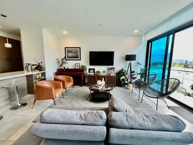 Venta de lujoso penthouse en Escazu