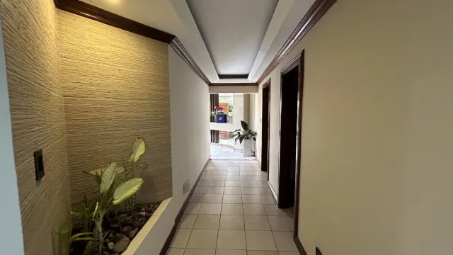 Casa en Venta en Rohrmoser, Pavas – Amplios Espacios y Terraza Privada
