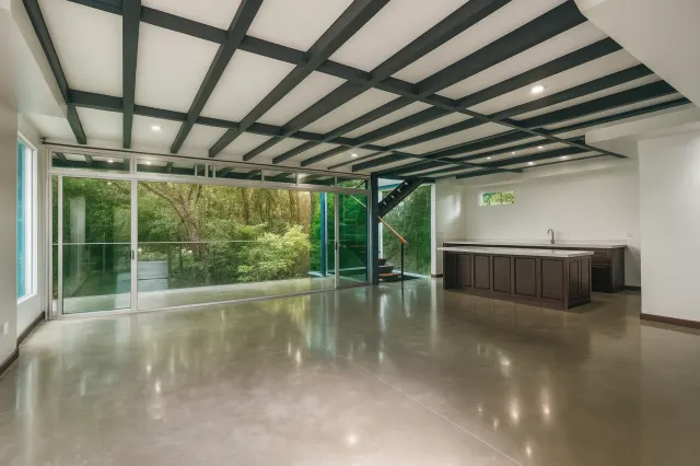 Casa Moderna en Brasil de Mora con Vistas y Amplio Terreno | $460,000