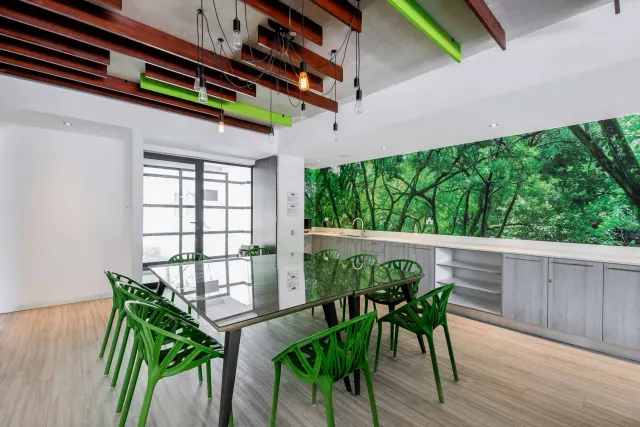 Apartamento Moderno con Jardín Privado en Arborea Flats, Santa Ana