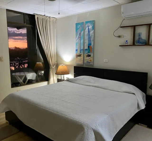 Casa frente a playa con piscina propia Tivives