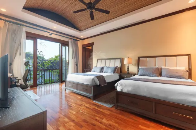 Residencia de Lujo en Hacienda Pinilla con Arquitectura Colonial Española y Estilo de Vida Resort