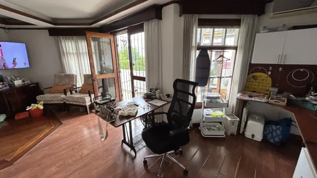Casa en Venta en Rohrmoser, Pavas – Amplios Espacios y Terraza Privada