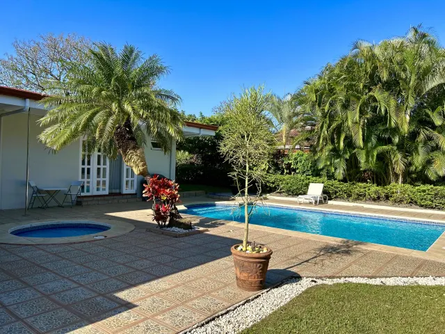 Casa en venta en Hacienda Los Reyes