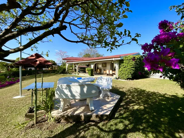 Casa en venta en Hacienda Los Reyes