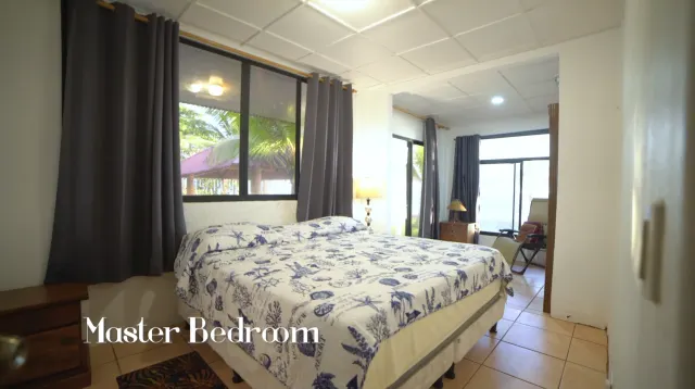 Casa frente a playa en venta con cabaña