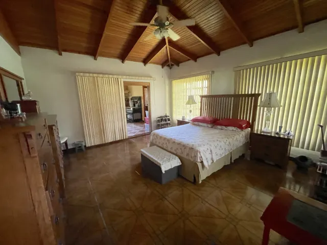 Hacienda los Reyes, casa de una planta en venta