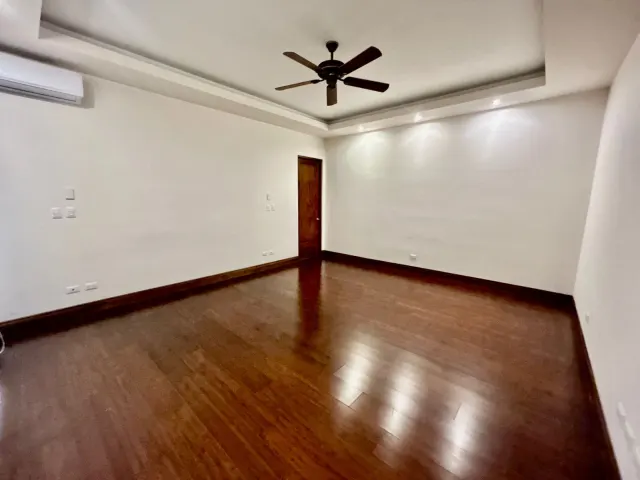 Encantadora Casa en Condominio en Lindora, Santa Ana
