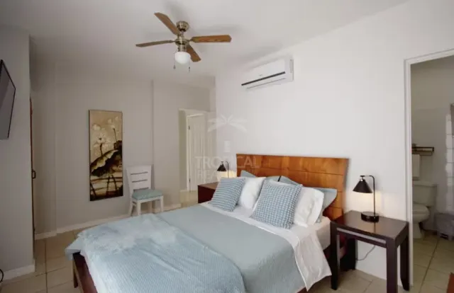 Condominio de Playa en Venta en Tamarindo – Elegancia Tropical a Pasos del Océano