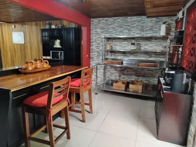 Propiedad con 2 Casas y Vistas a las Montañas – Excelente Potencial para Airbnb, Hospedaje o Retiro Vacacional