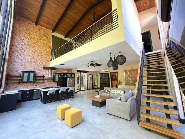 Casa Moderna de Lujo en Venta Cerca de la Playa Vendida