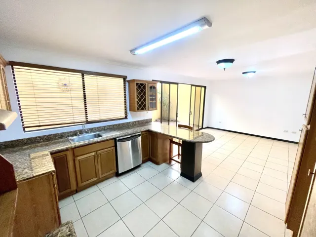 Casa en venta Belen en Condominio