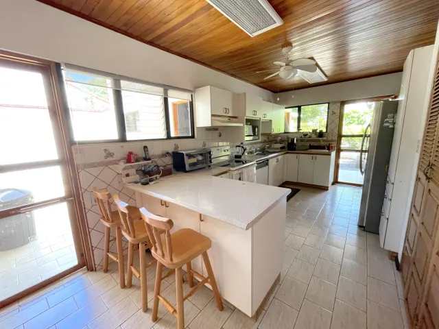Para Venta Casa de una planta, con piscina
