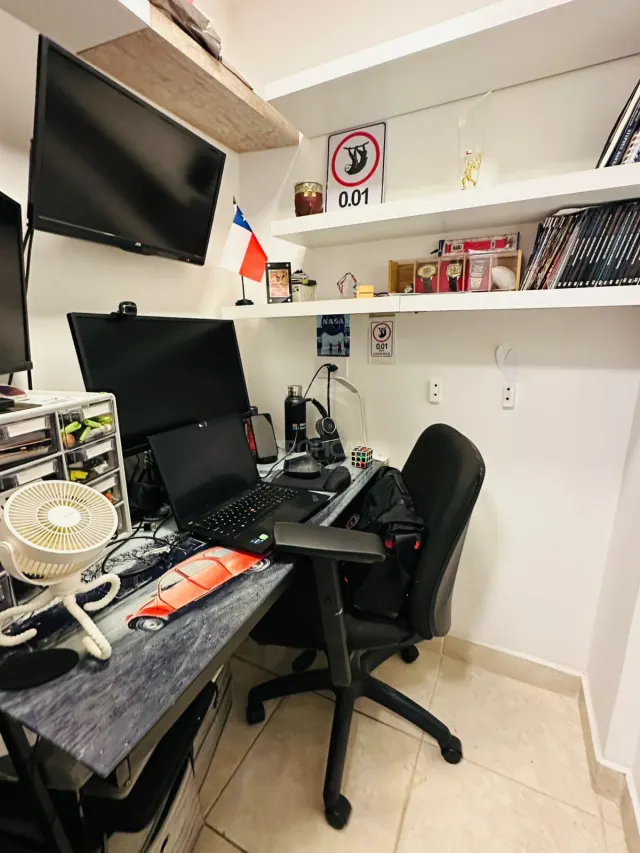 Penthouse de 1 Planta en Avalon Country, Santa Ana – $240,000
