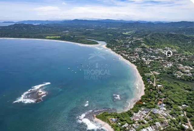 Condominio de Playa en Venta en Tamarindo – Elegancia Tropical a Pasos del Océano