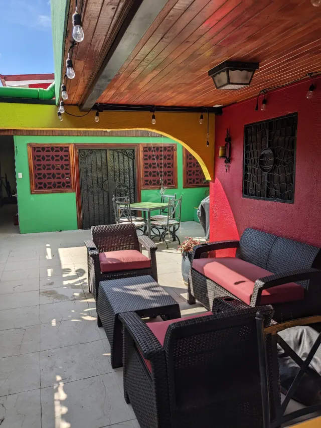 Propiedad con 2 Casas y Vistas a las Montañas – Excelente Potencial para Airbnb, Hospedaje o Retiro Vacacional