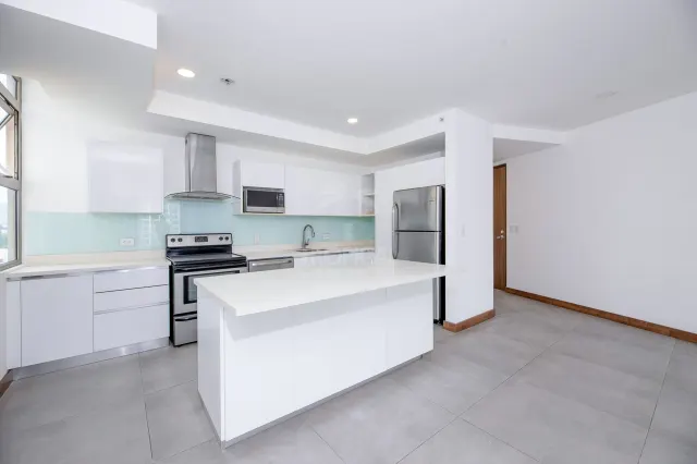 Penthouse de Lujo con Vista Panorámica en Nunciatura – Elegancia, Ubicación y Confort