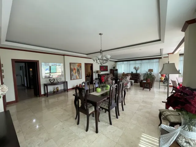 Elegante apartamento en venta Escazu Trejos Montealegre