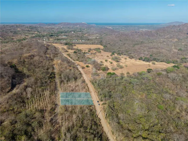 Lotes Residenciales en Venta con Vistas Panorámicas Cerca de Tamarindo