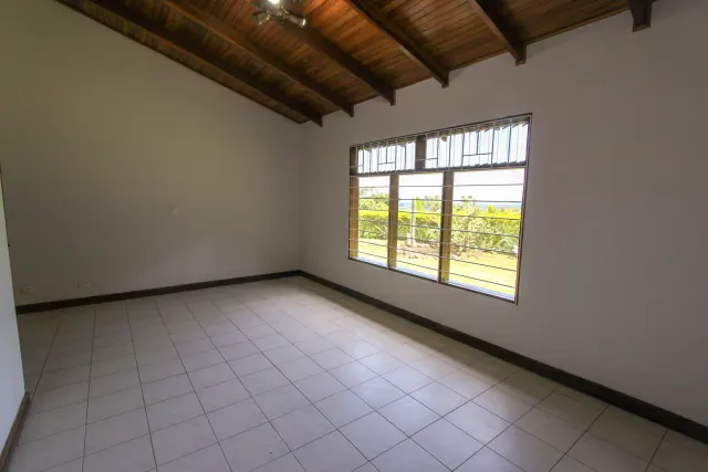 Casa en venta Santa Ana Piedades 2650m2