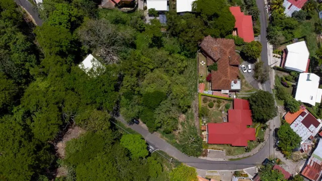 Venta de Lote Privado y Lujoso en Rio Oro, Santa Ana