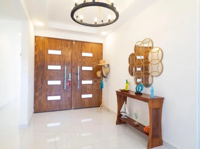 Casa de Lujo de Una Planta en Venta Playa Hermosa, Mistico